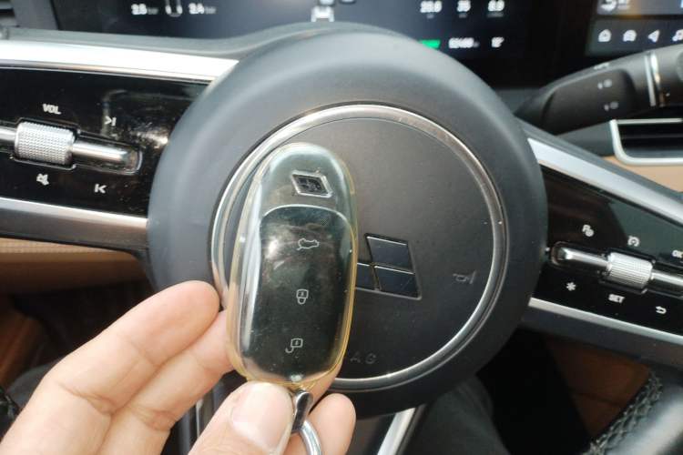 Used Li Auto ONE 2021 Extended-Range 6-Seater Version
