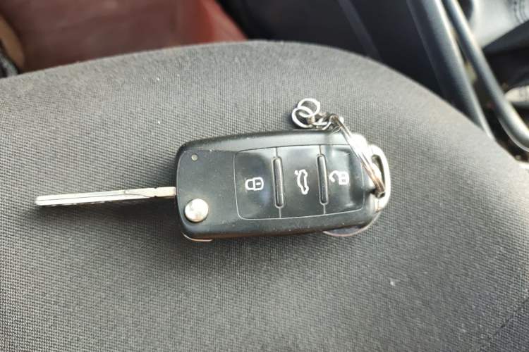 Used Volkswagen Jetta 2015 Value Edition 1.6L Manual Fashionable Style