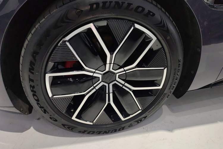 Used Avatr 12 2025 Max Extended-Range Edition
