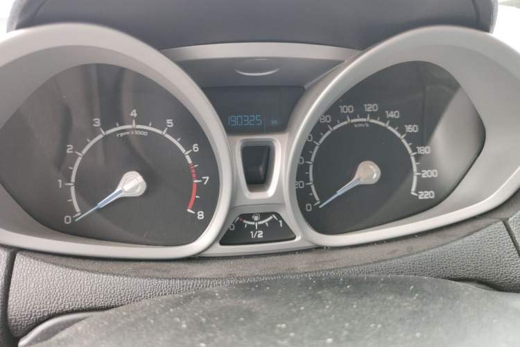 Used Ford EcoSport 2013 1.0L GTDi Manual Luxury Model
