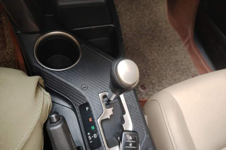 Used Toyota RAV4 2013 2.5L Automatic 4x4 Elite Edition
