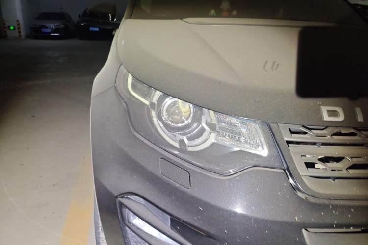 Used Land Rover Discovery Sport 2019 240 PS SE Version China VI Standard
