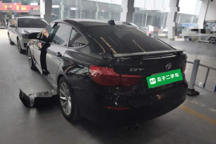 Used BMW 3 Series GT 2018 320i Sport Edition Rear Left 45 Deg