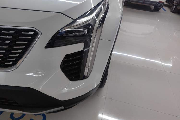 Used Cadillac XT4 2018 28T Two-Wheel Drive Leading Version