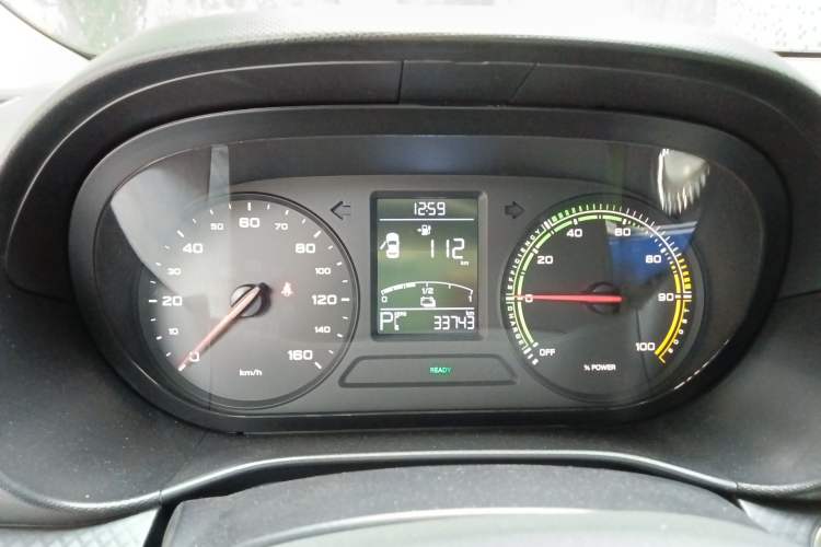 Used Roewe Clever 2021 302 km New Four-Seater Super-Efficient Version Instrument Cluster