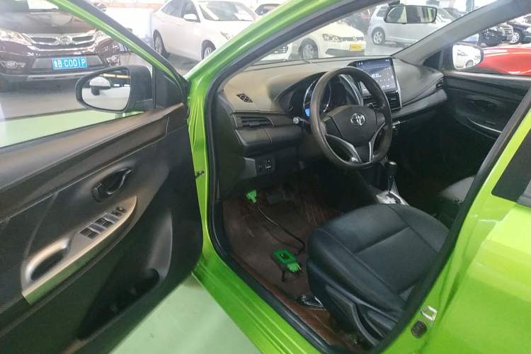 Used Toyota YARiS L Zhi Xuan 2014 1.5G Automatic Xuan Dong Edition Driver Seat
