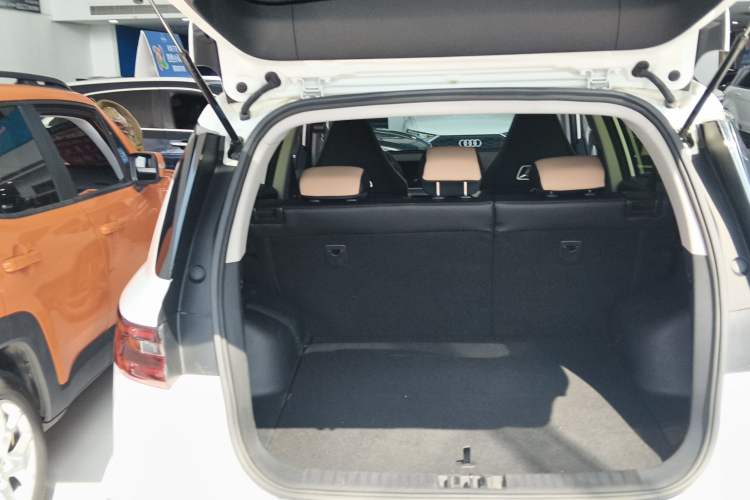 Used Geely Auto Haoyue PRO 2024 1.5T DCT Zongheng+ Trunk