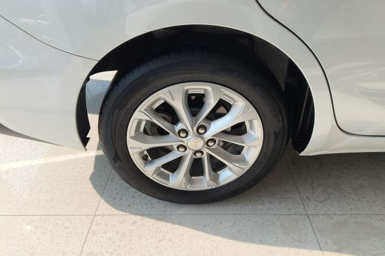 Used Chevrolet Monza 2024 1.5L Dual-Clutch Enjoyment Edition Exterior 5