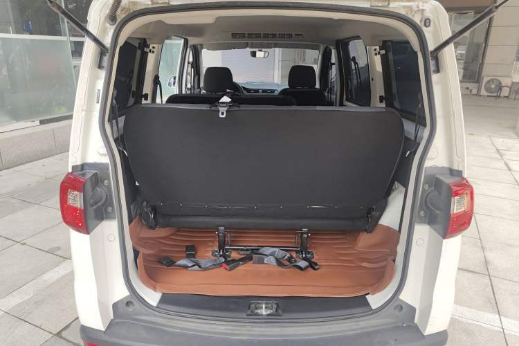 Used CHANGAN KAICHENG Ounuo S 2021 1.5L Ono S Smart Edition Dual-Steaming Air-Conditioned Bus JL473QG Trunk