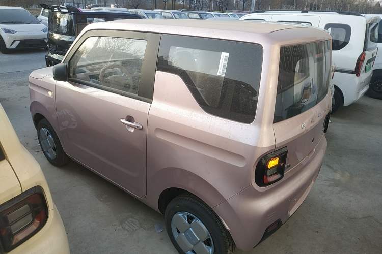 Used Geely Galaxy Panda 2024 Panda Mini 200km Endurance Bear Rear Left 45 Deg