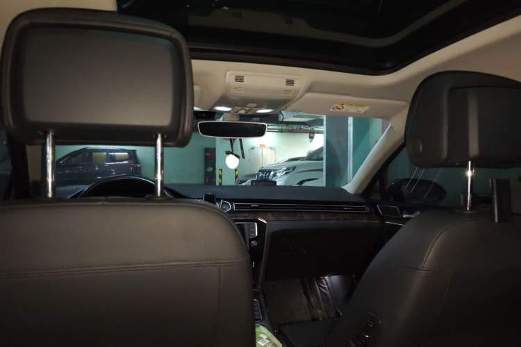 Used Volkswagen Magotan 2017 330TSI DSG Luxury Model