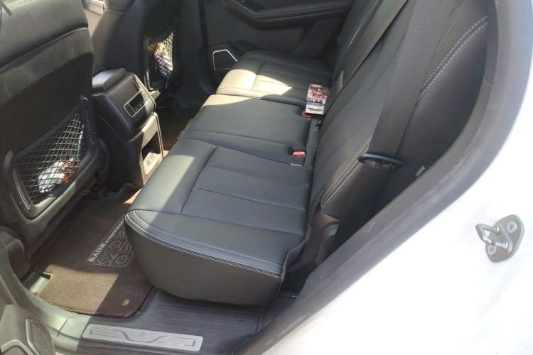 Used BYD Tang 2018 2.0T Automatic SmartConnect Prestige 7-Seater China V Standard Left Rear Seat