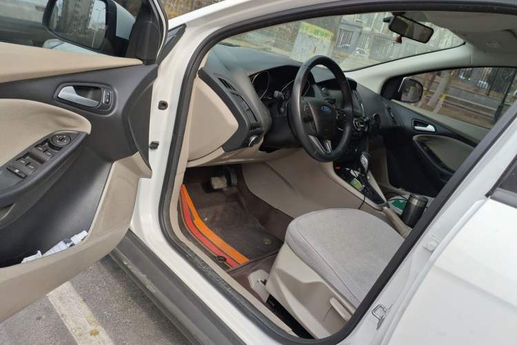 Used Ford Focus 2017 Sedan 1.6L Automatic Comfort Plus SmartDrive Edition