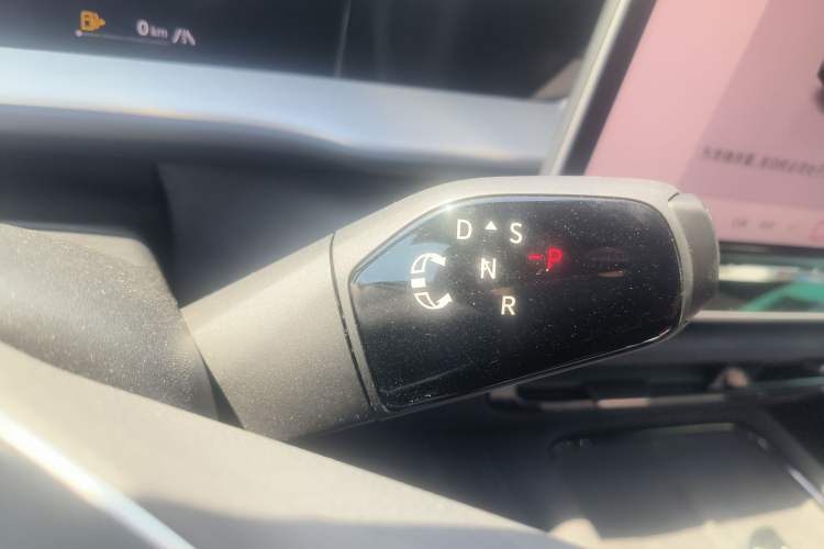 Used Volkswagen Teramont 2025 Tiguan Pro 450TSI Four-Wheel Drive Summit Edition
