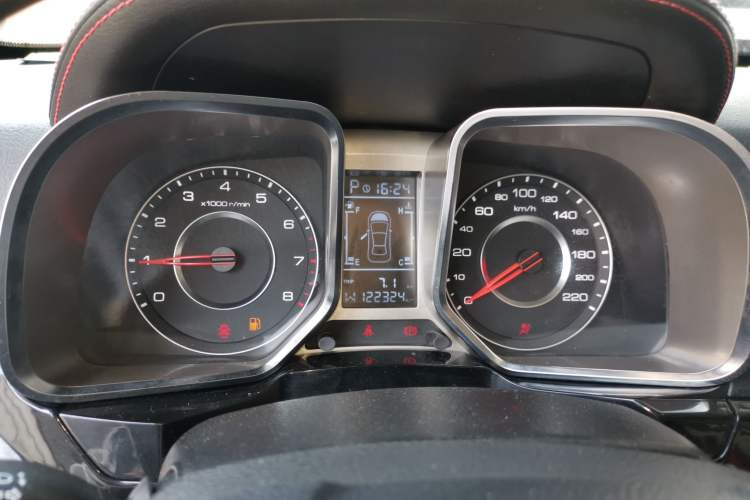 Used Zotye Domy X5 2017 Classic Edition 1.5T CVT Supreme Model
