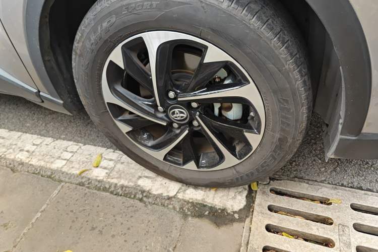 Used Toyota IZOA 2020 2.0L Enjoy Edition