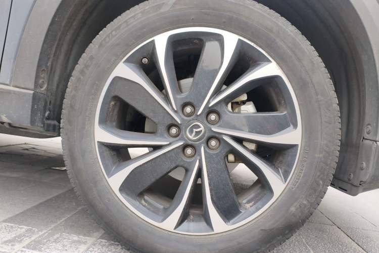 Used Mazda CX-5 2024 2.5L Automatic Two-Wheel Drive ZhiZun Version Right Front Wheel Hub