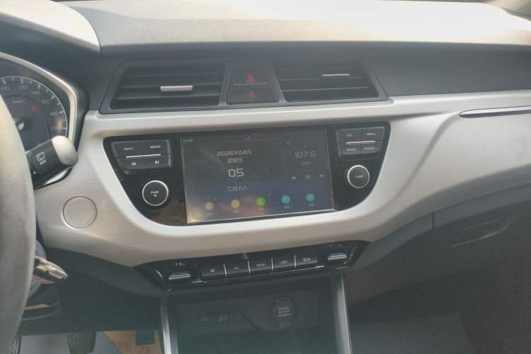 Used Geely Auto Vision X3 2019 Upgraded Model 1.5L Manual Elite Version
