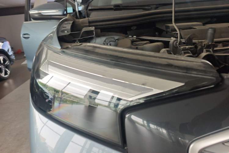 Used Audi Q4 e-tron 2023 50 e-tron quattro Visionary Edition Right Front Headlight