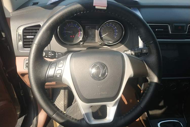 Used FORTHING SX6 2016 1.6L Manual Elite Model
