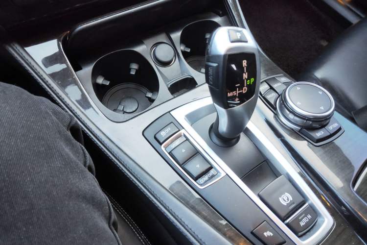 Used BMW 5 Series 2014 525Li Luxury Design Package