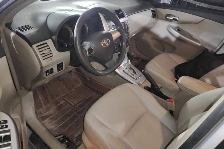 Used Toyota Corolla 2013 Special Edition 1.8L CVT ZhiKu GL-i Left Front Seat