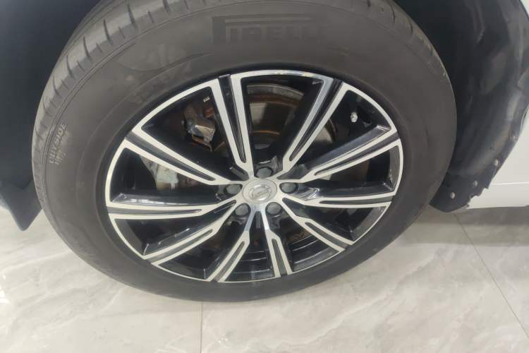 Used Volvo XC60 2021 T5 4x4 Smart Luxury Edition
