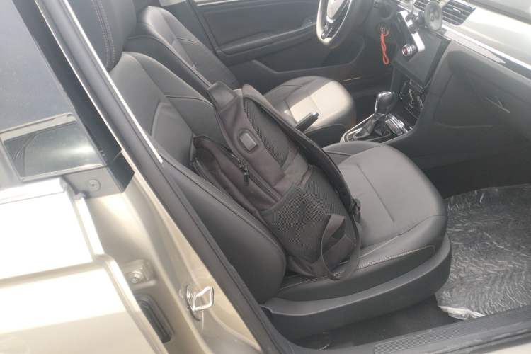 Used Volkswagen Bora 2016 1.6L Automatic Comfort Model Right Front Seat