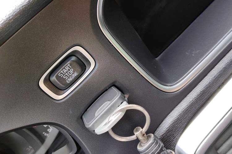 Used Volvo V40 2018 T3 Zhiyi Edition Vehicle Key