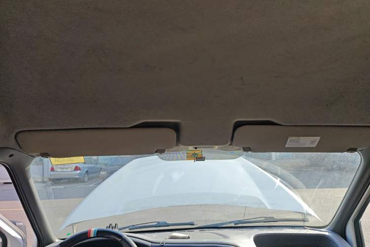 Used JMC Transit 2017 2.8T Commercial Version Short Wheelbase Mid-Roof 6/7/8-Seater JX493