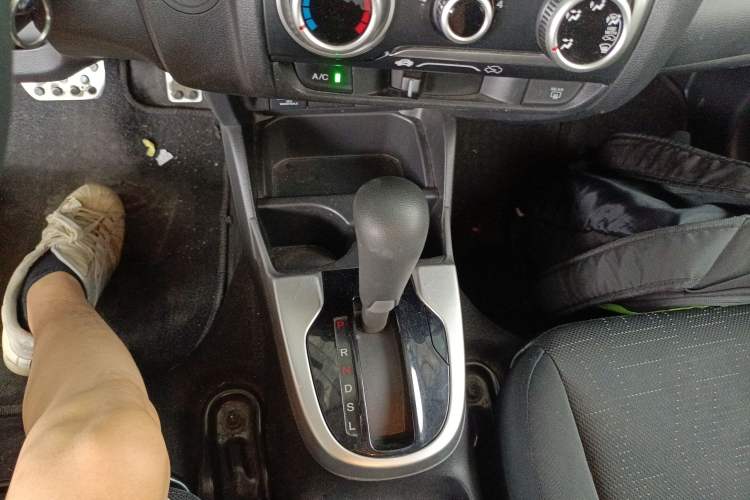 Used Honda Fit 2014 1.5L SE CVT Fashion Model
