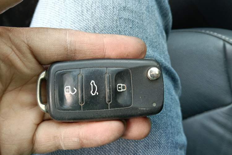 Used Volkswagen Lavida 2017 1.6L Automatic Comfort Edition
