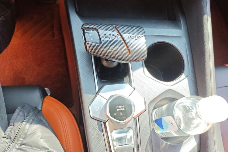 Used Changan UNI-V 2024 1.5T Prestige Sport Edition
