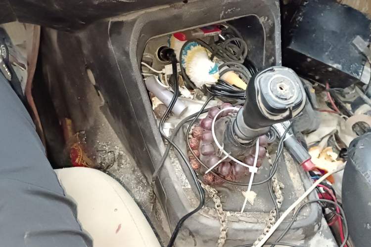 Used Wuling Hongguang V 2019 1.5L Jingqu Version China VI LAR Gear Lever