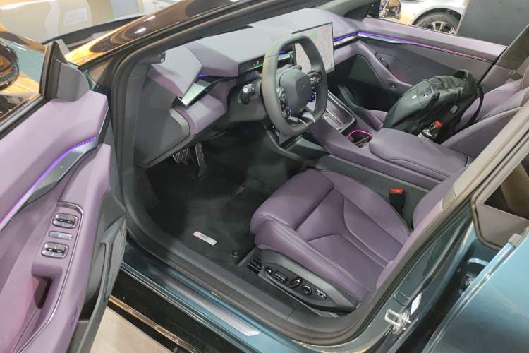 Used XPeng P7 2025 Model—702 Long Range Ultra