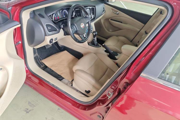 Used Fiat Viaggio 2012 1.4T Automatic Jingxiang Edition Driver Seat