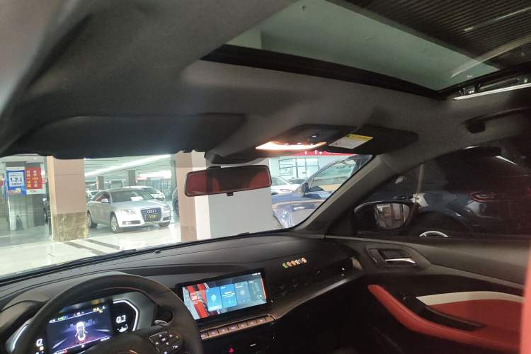 Used MG 5 2021 300TGI DCT Elegant Luxury Edition
