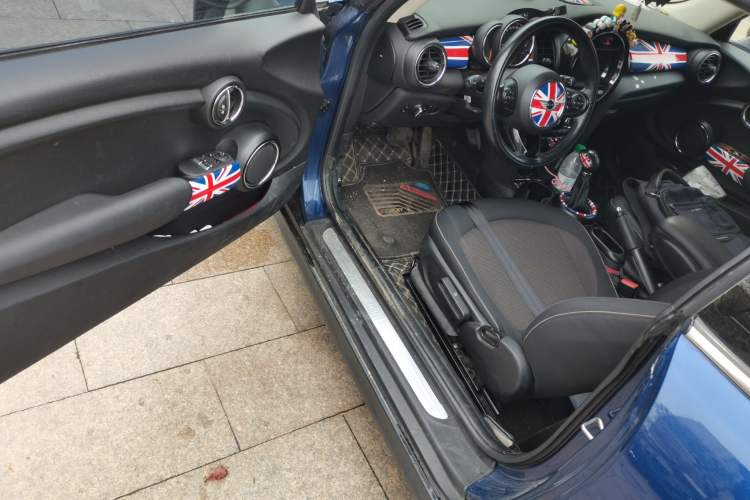 Used MINI 2016 1.2T ONE Pioneer Edition Driver Seat