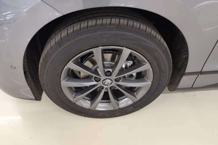 Used BYD Qin L 2025 EV 470KM Leading Edition
