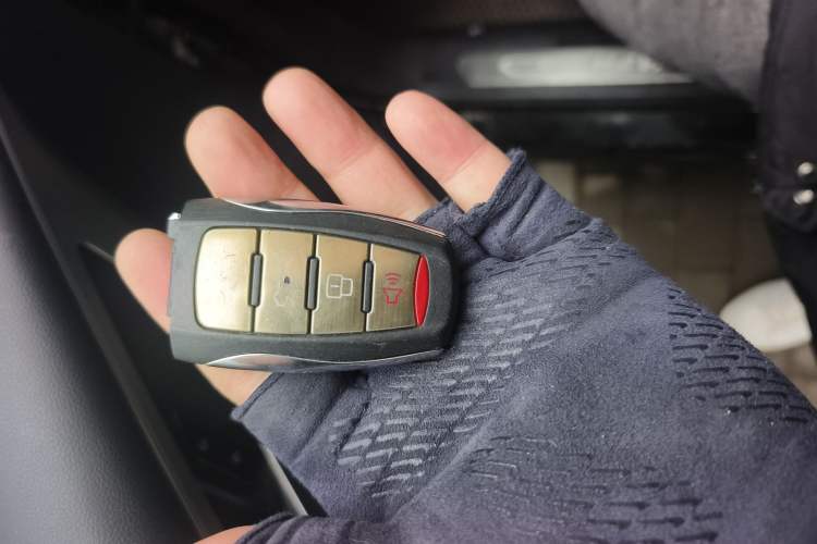 Used Haval F7 2019 2.0T Two-Wheel Drive i-Van China V standard
