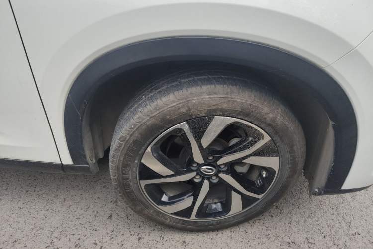 Used GAC Trumpchi GS5 2019 270T Automatic Luxury Edition Right Front Wheel Hub