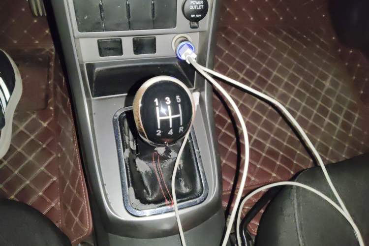 Used Geely Auto Classic Emgrand 2013 Hatchback 1.5L Manual Entry-Level Model
