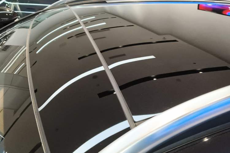 Used Mercedes-Benz GLC New Energy 2025 350 e L 4MATIC Collector's Edition Roof