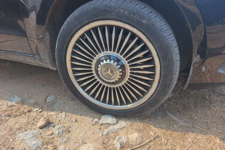 Used Mercedes-Benz V-Class 2016 V 260 Avantgarde Edition