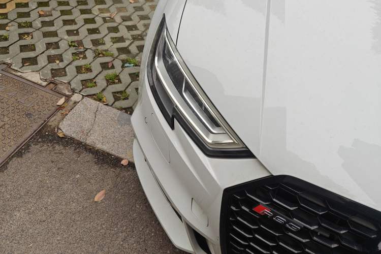 Used Audi A3 2019 Limousine 35 TFSI Fashion Edition China V standard Right Front Headlight