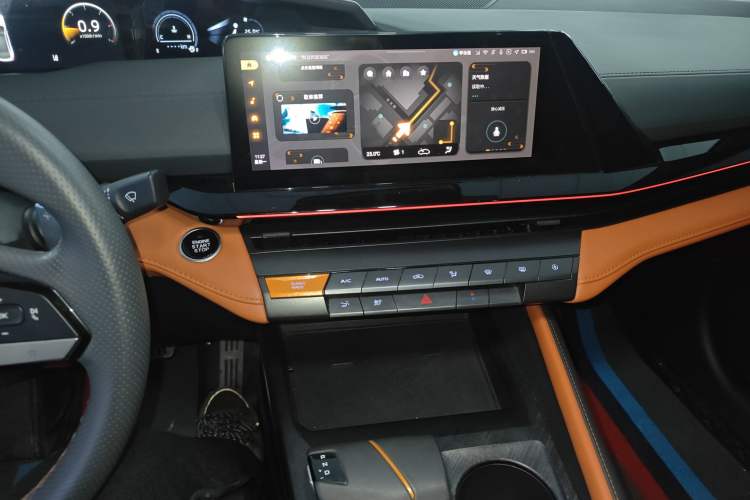 Used Changan UNI-V 2023 1.5T Sport Edition
