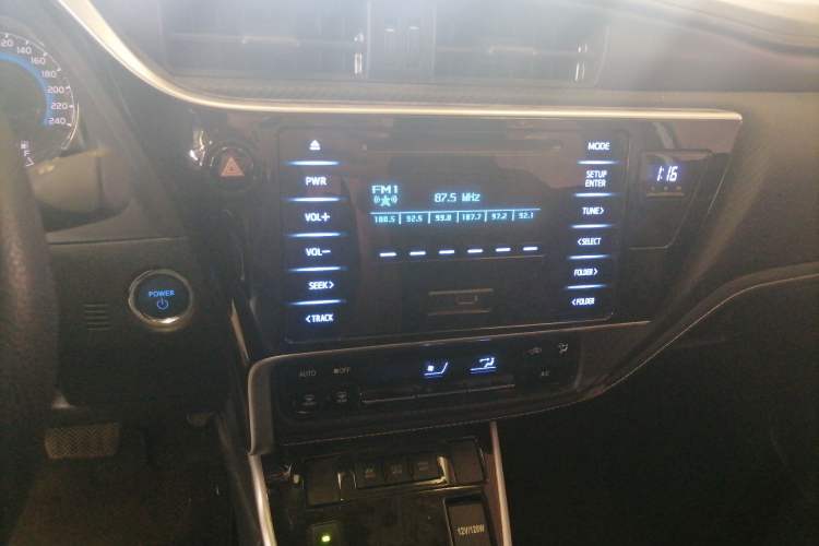 Used Toyota Levin 2017 Revised Dual-Engine 1.8H GS E-CVT Elite Sunroof Version China V Standard