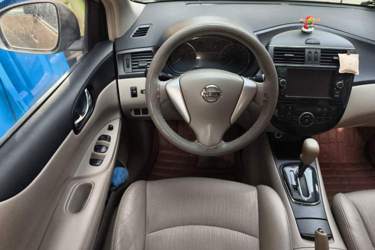 Used Nissan Tiida 2011 1.6L CVT Smart Version Steering Wheel