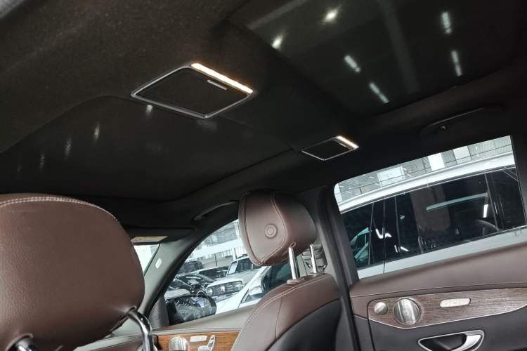 Used Mercedes-Benz GLC 2021 GLC 300 L 4MATIC Dynamic Model Headliner