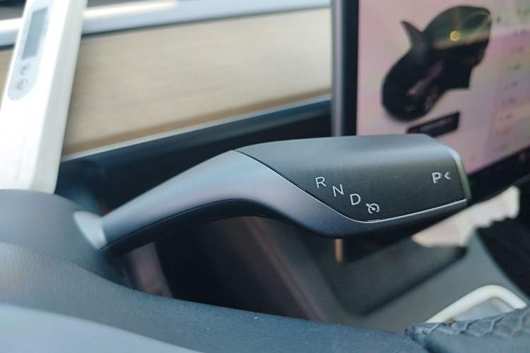 Used Tesla Model Y 2021 Standard Range Rear-Wheel Drive Version
